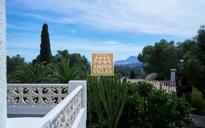 Уютная вилла с прекрасным видом на море и Альтею.